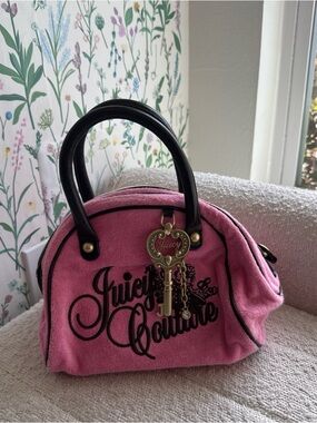 RARE Juicy Vintage Y2K Couture Pink bowler Dome Handbag with Key Charm